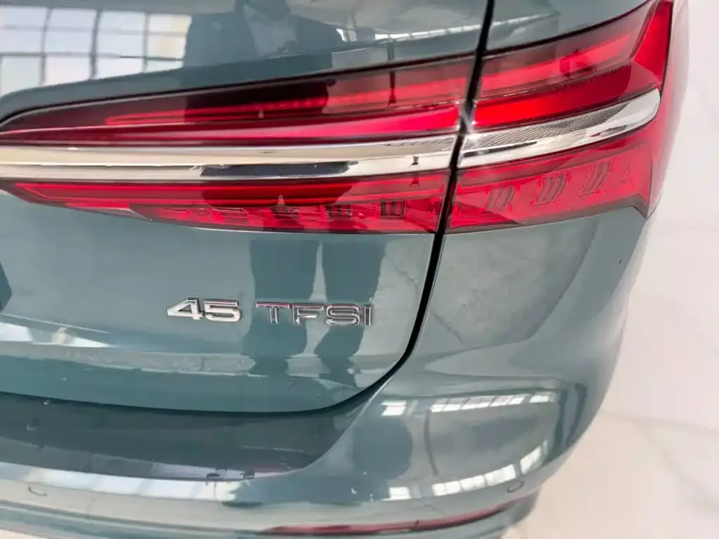 Audi A6 (Import) — фото 3