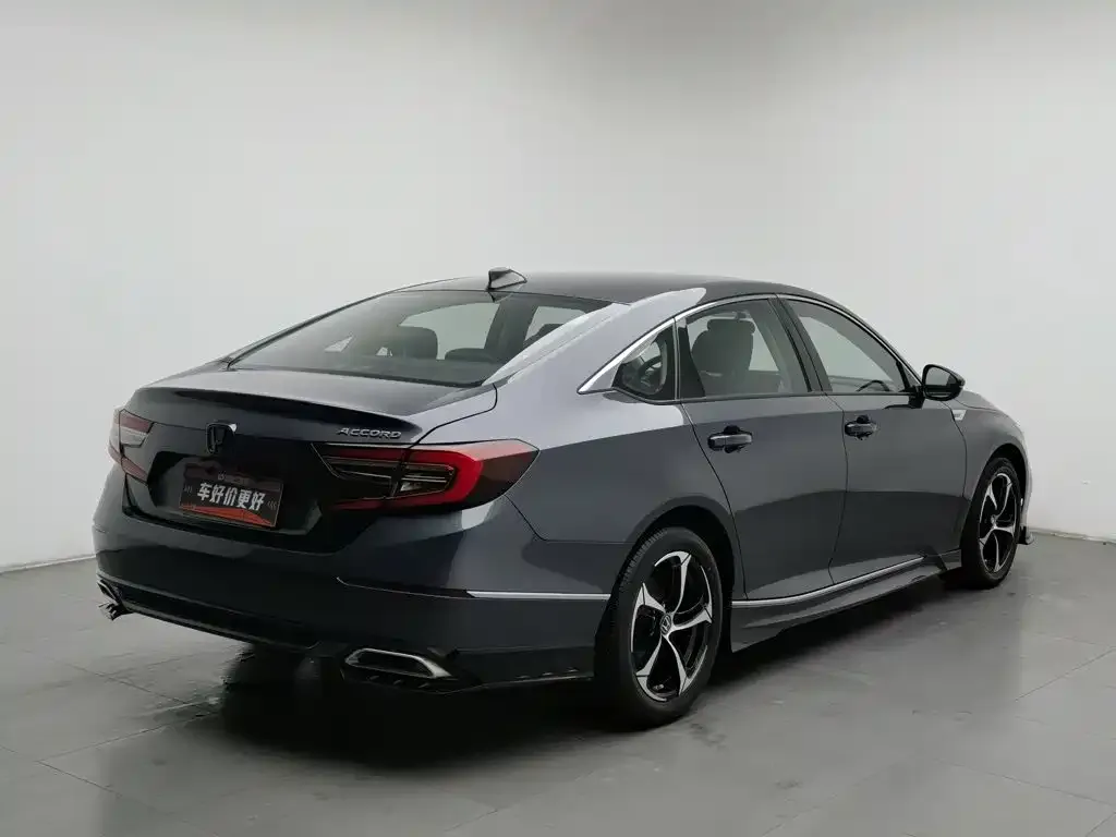 Honda Accord — фото 3