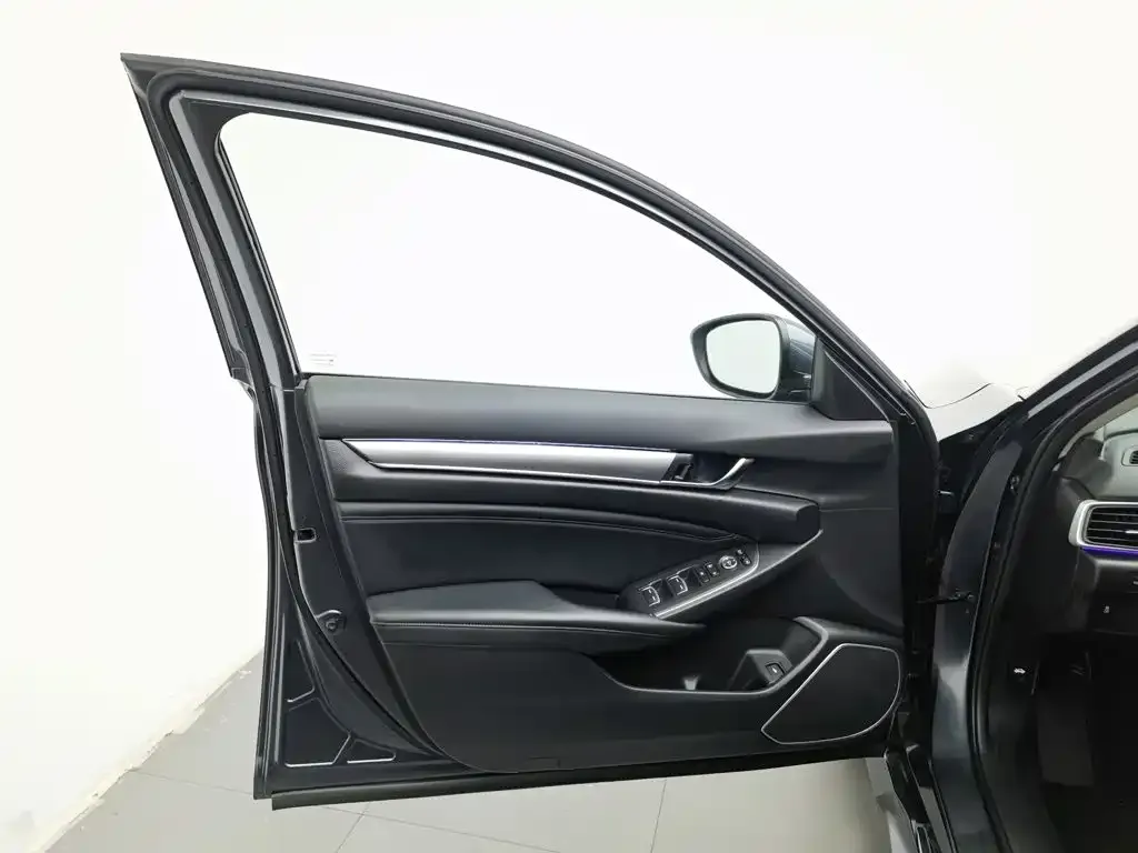 Honda Accord — фото 5