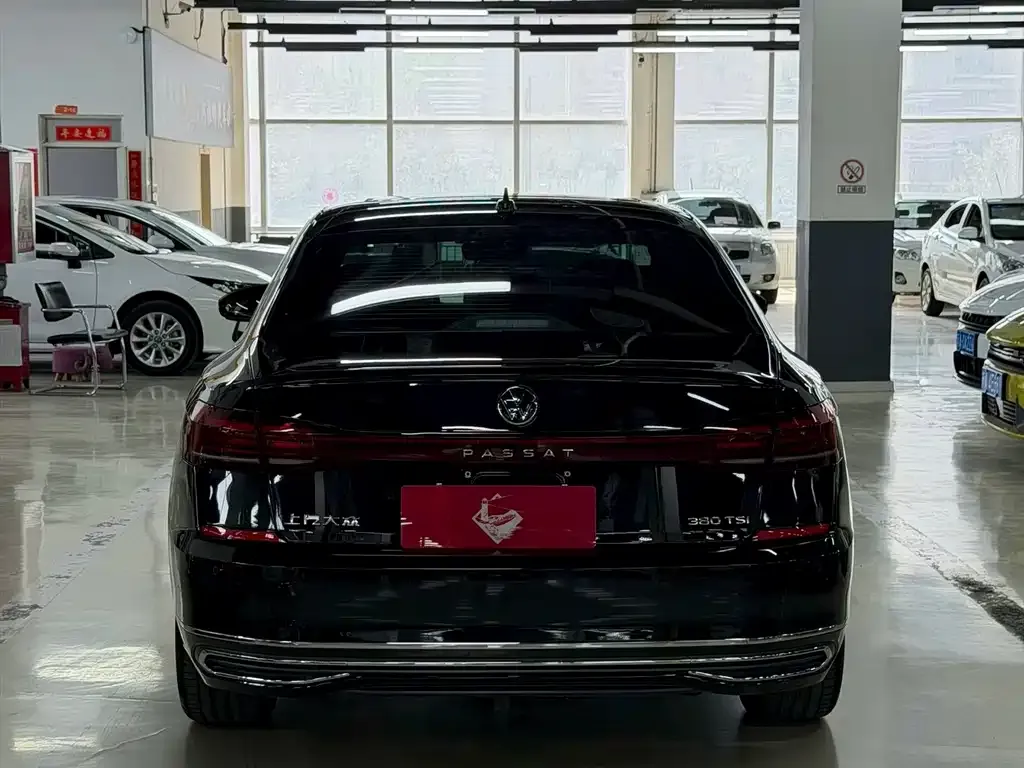 Volkswagen Passat — фото 3