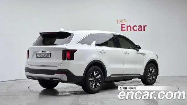 Kia Sorento — фото 5
