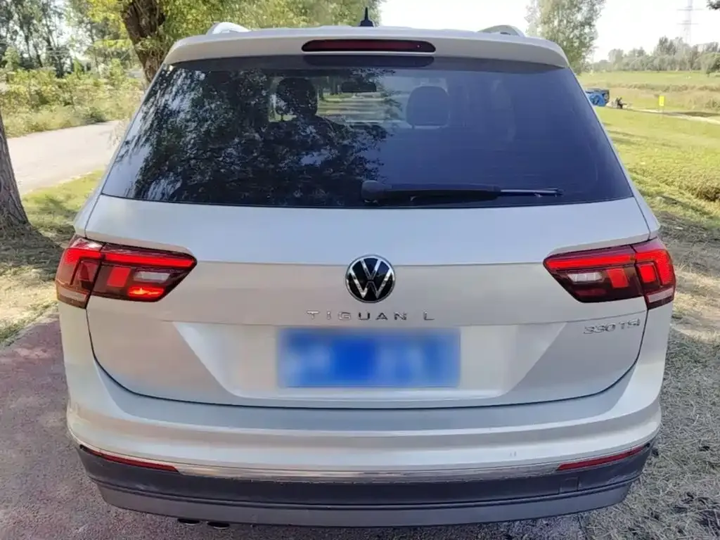 Volkswagen Tiguan L — фото 4