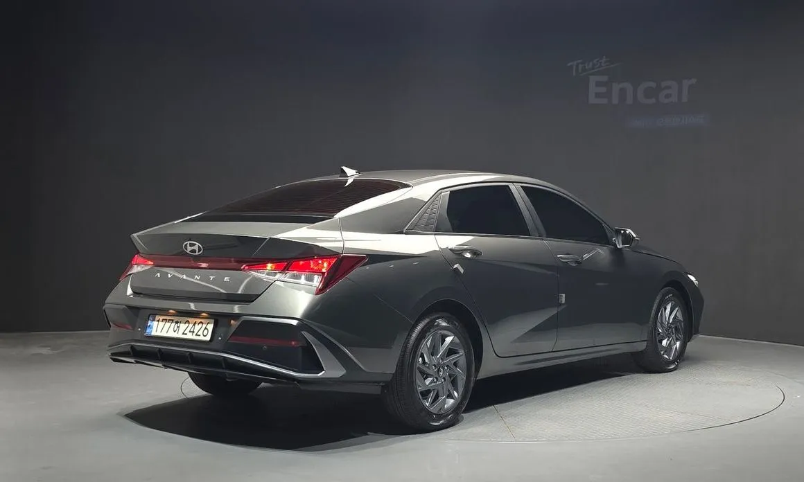Hyundai AVANTE — фото 3
