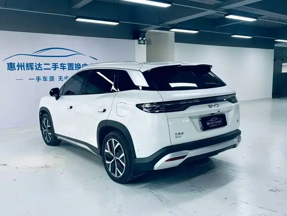 BYD L DM-i — фото 3