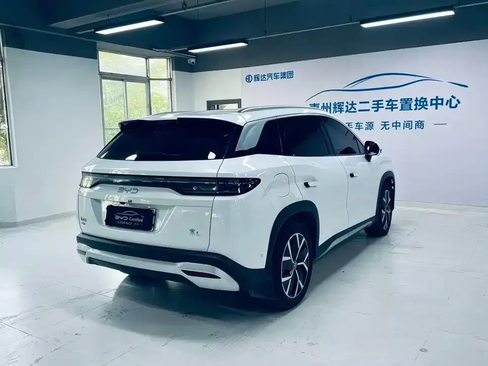 BYD L DM-i — фото 2