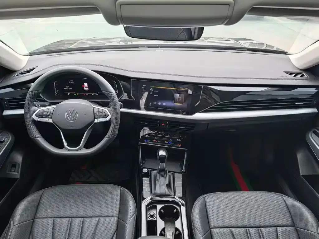 Volkswagen Passat — фото 4