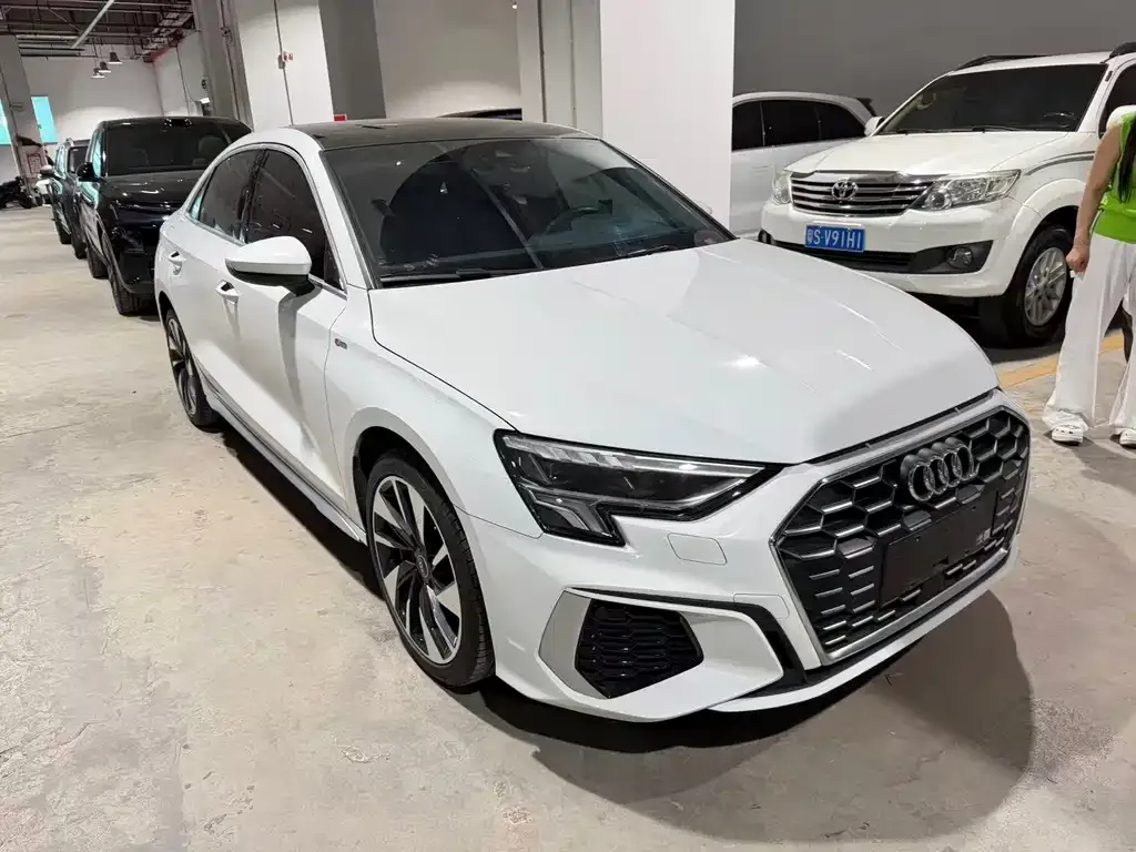 Audi A3 — фото 2