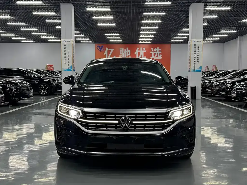 Volkswagen Passat — фото 10