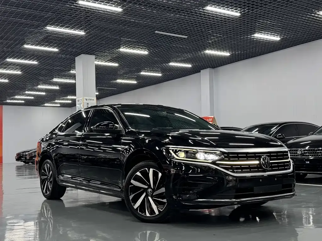 Volkswagen Passat — фото 7