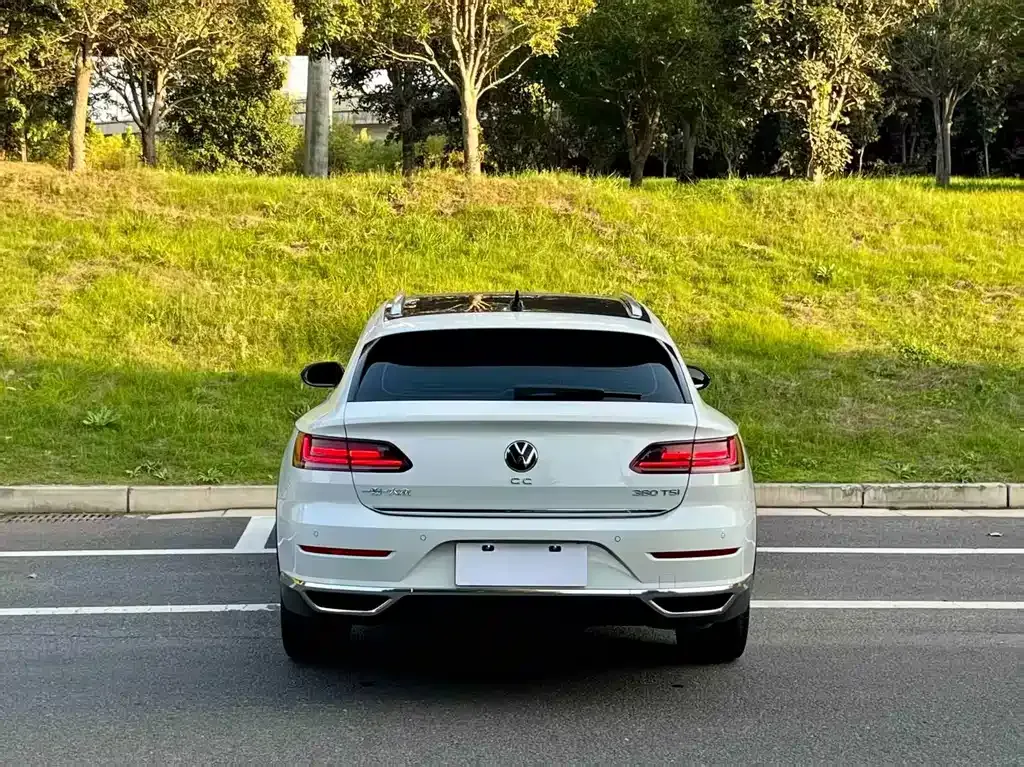 Volkswagen CC — фото 8