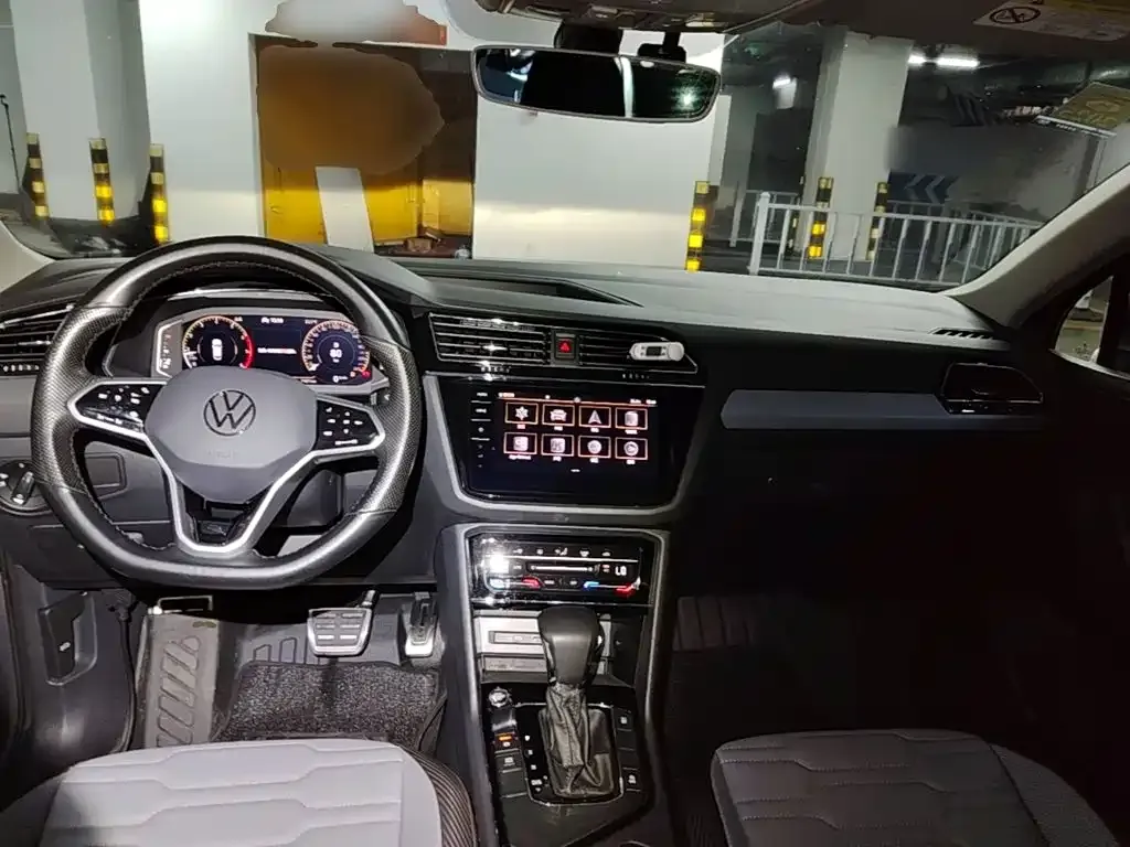 Volkswagen Tiguan X — фото 6