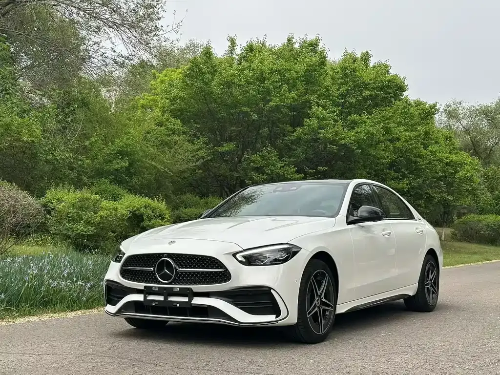 Mercedes-Benz C-Class — фото 1