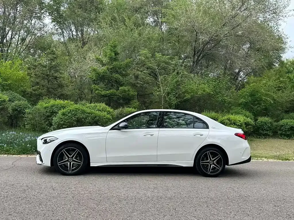 Mercedes-Benz C-Class — фото 10