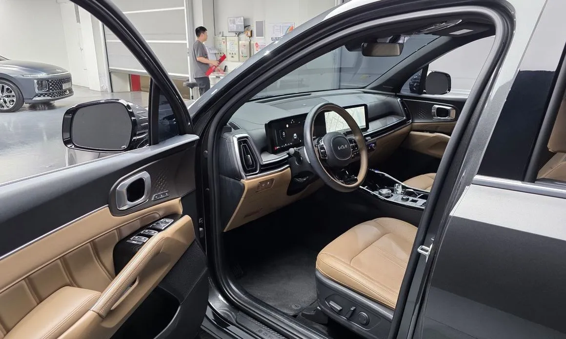 Kia Sorento — фото 10