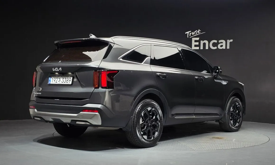 Kia Sorento — фото 4