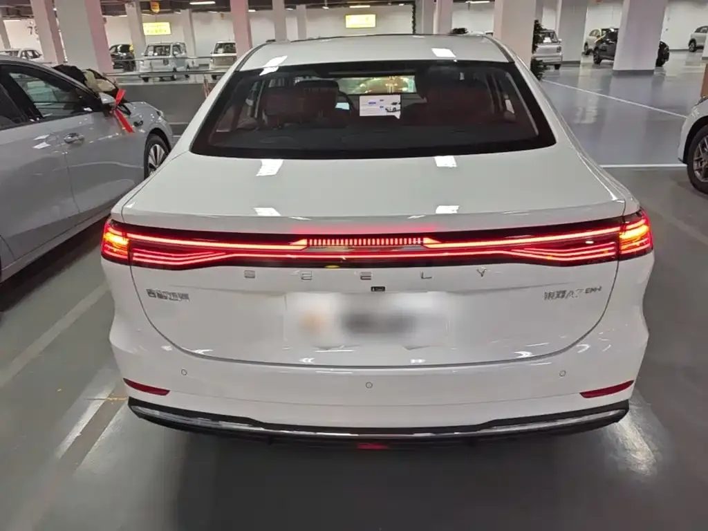 Geely Galaxy A7 EM — фото 8