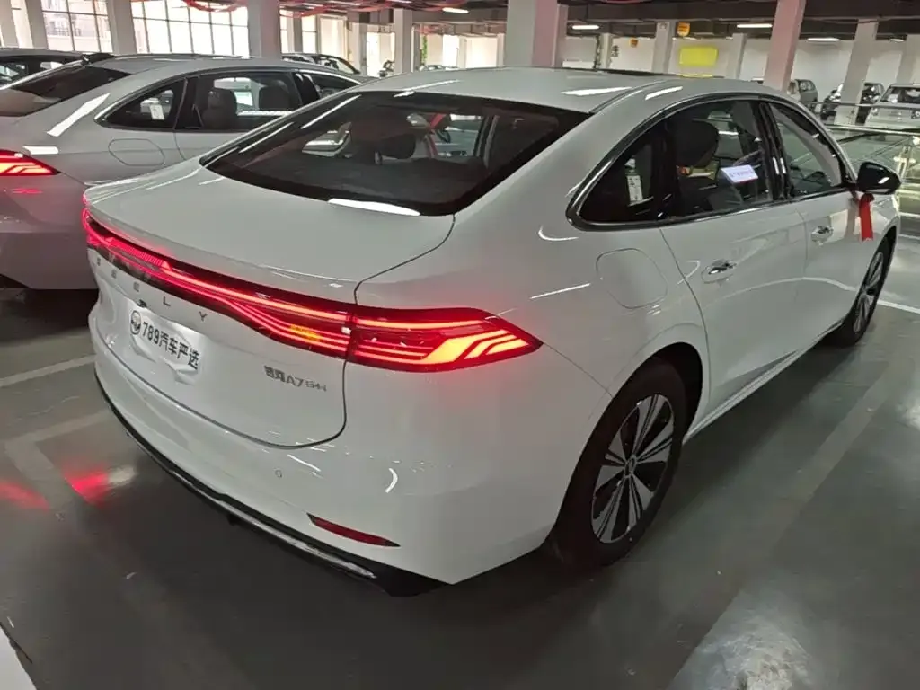 Geely Galaxy A7 EM — фото 3