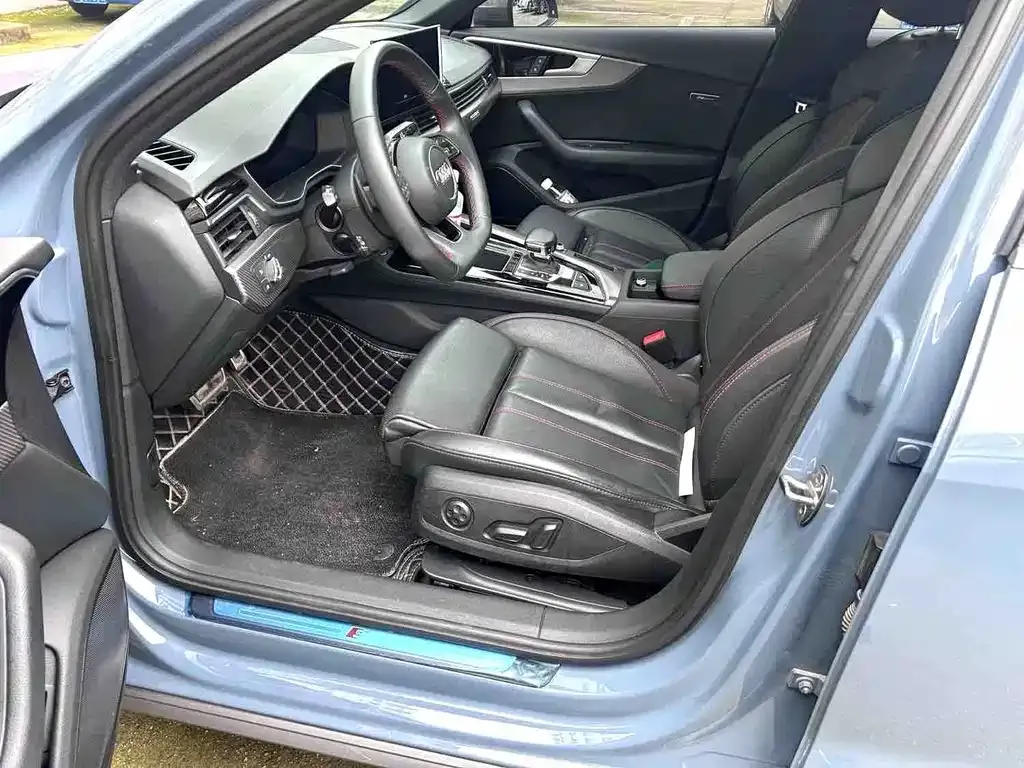 Audi A4L — фото 4