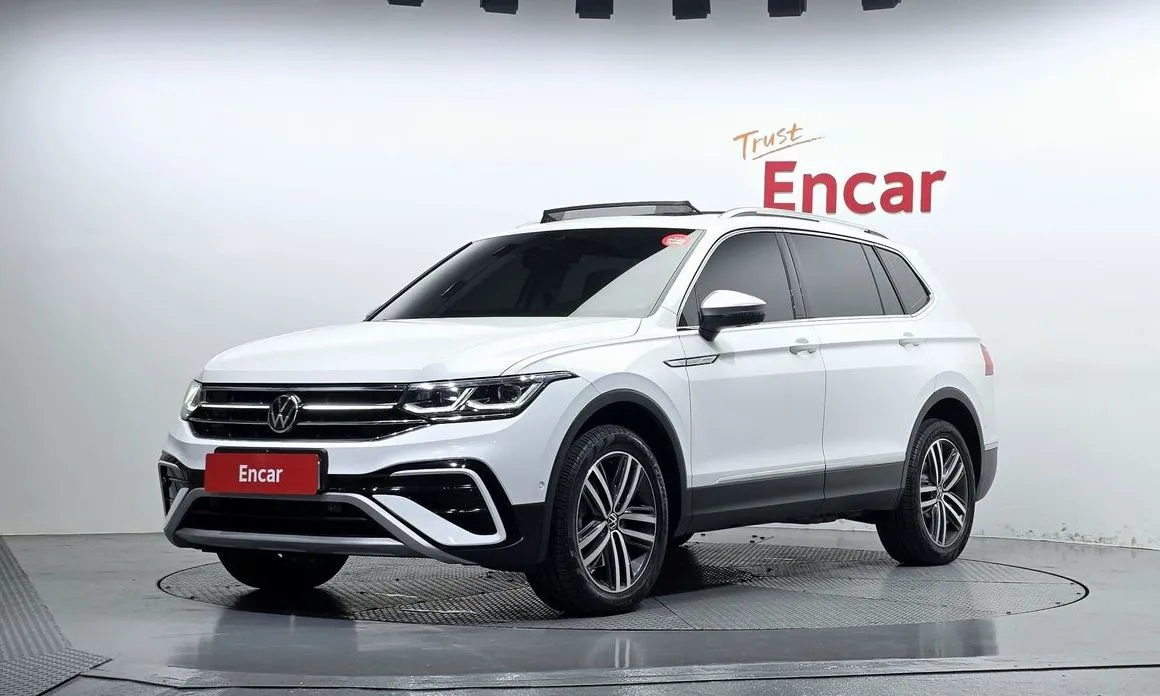 Volkswagen Tiguan — фото 1