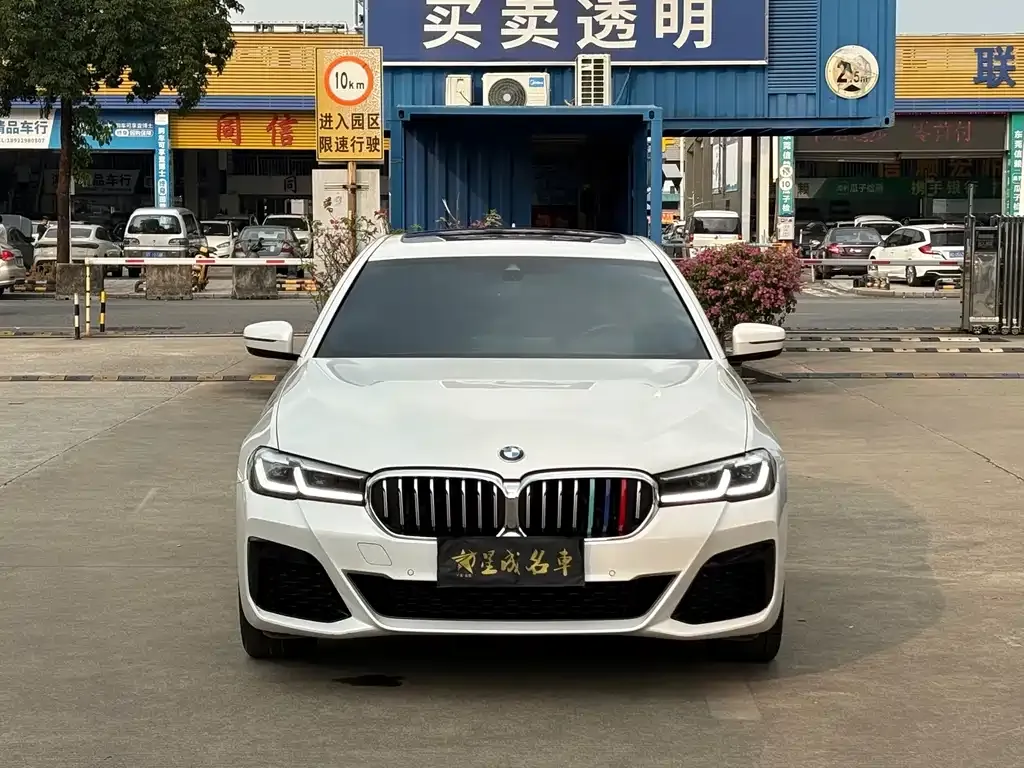 BMW 5 Series — фото 4