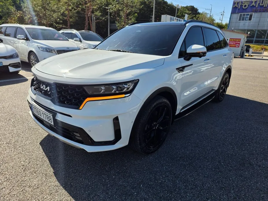 Kia Sorento — фото 1