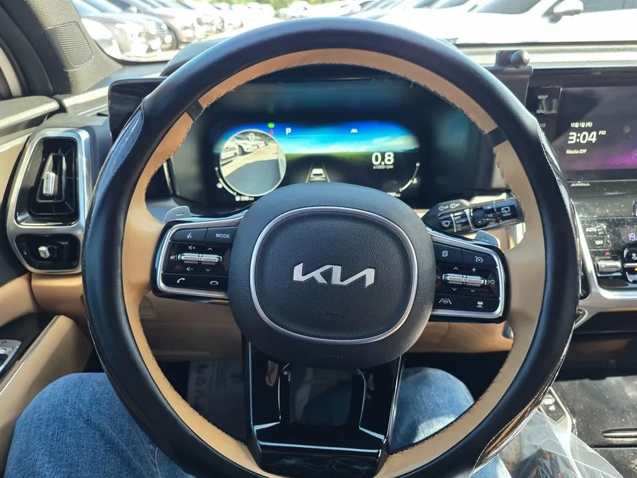 Kia Sorento — фото 7