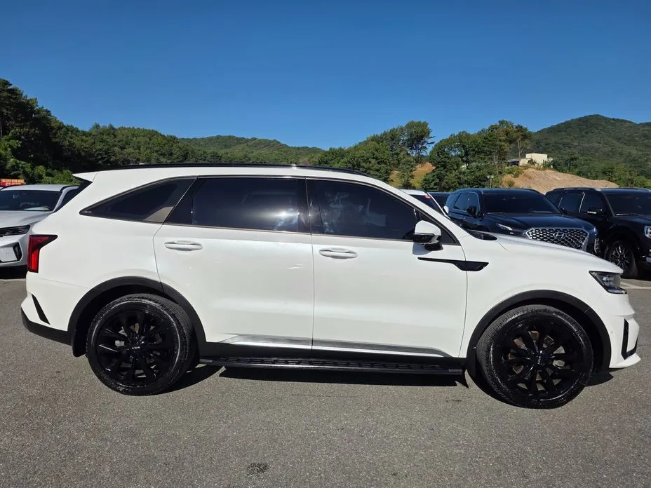 Kia Sorento — фото 5