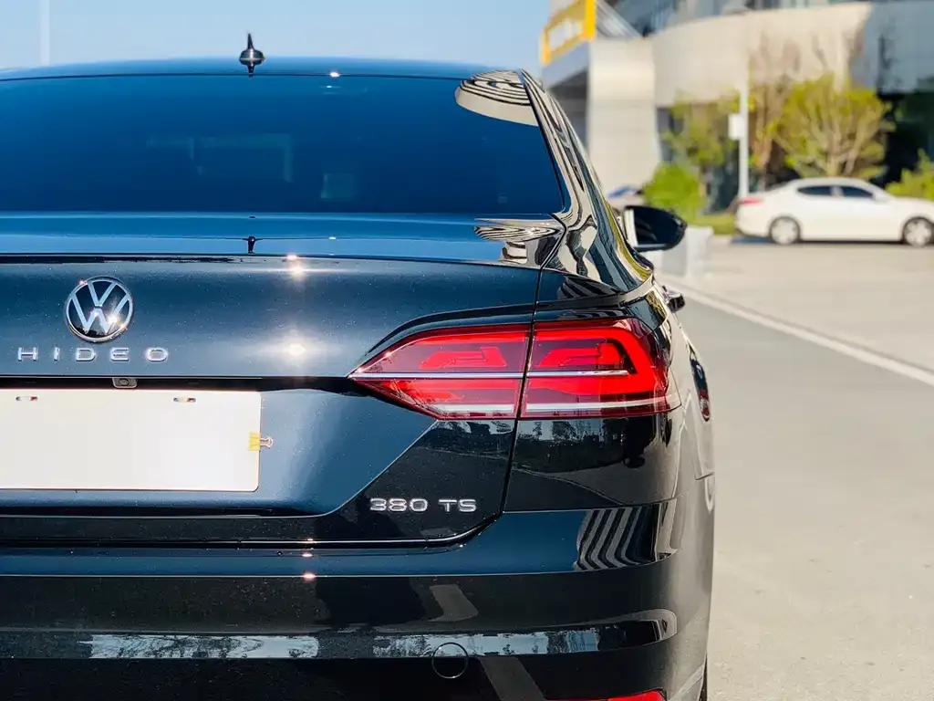 Volkswagen Phideon — фото 4