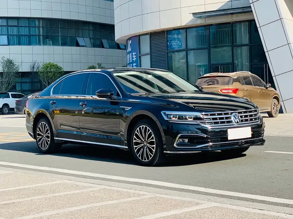 Volkswagen Phideon — фото 6