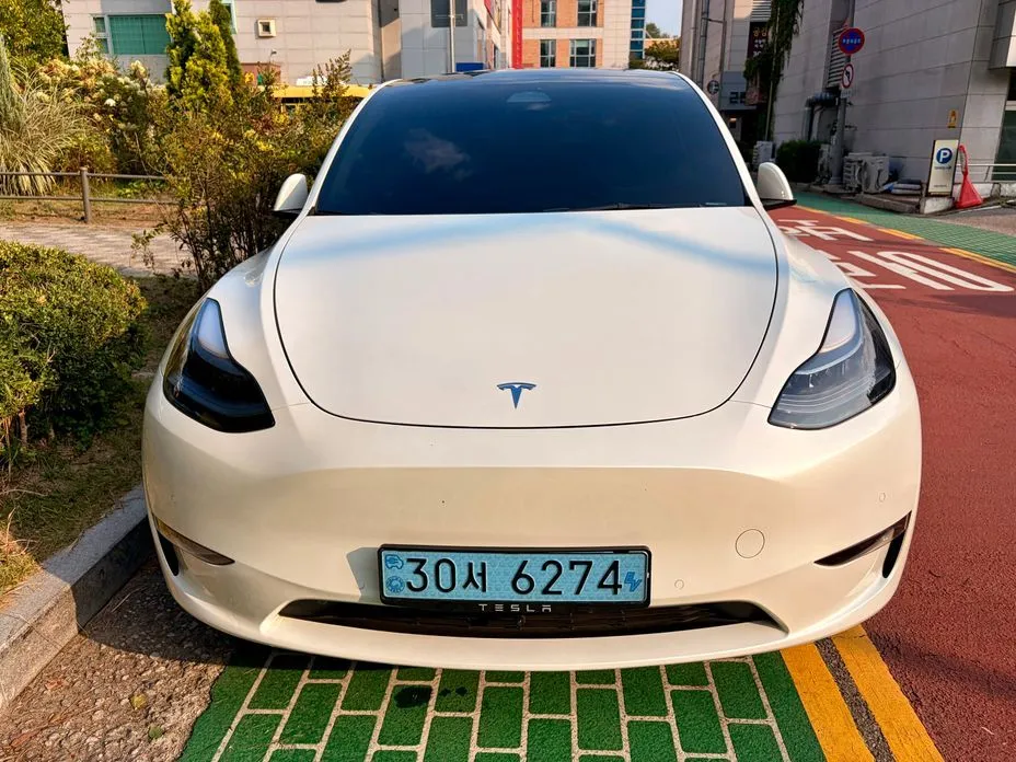 Tesla Model Y — фото 9