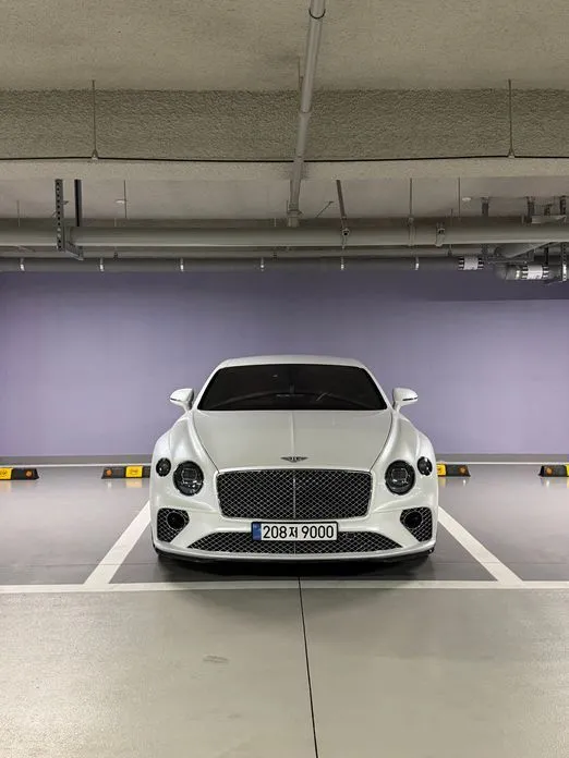 Bentley Continental — фото 1