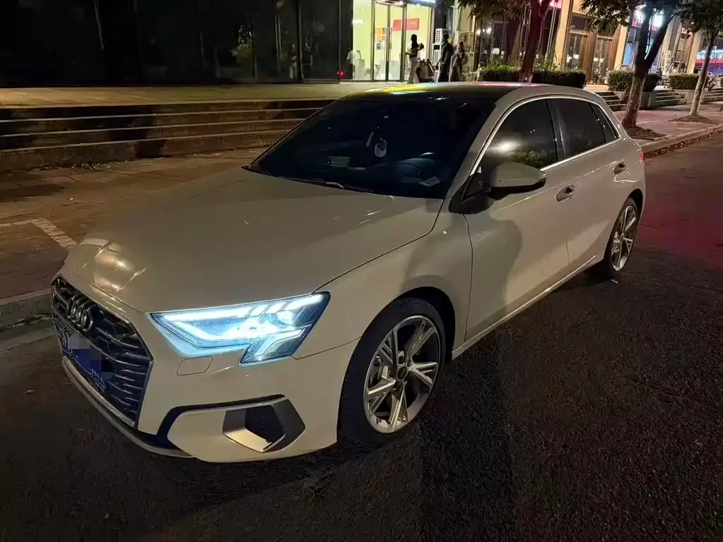 Audi A3 — фото 1