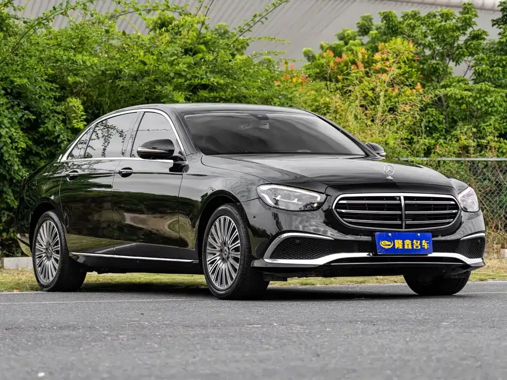 Mercedes-Benz E-Class — фото 10