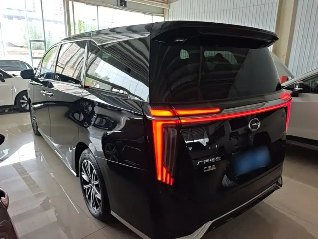 GAC Motor Trumpchi M8 — фото 3