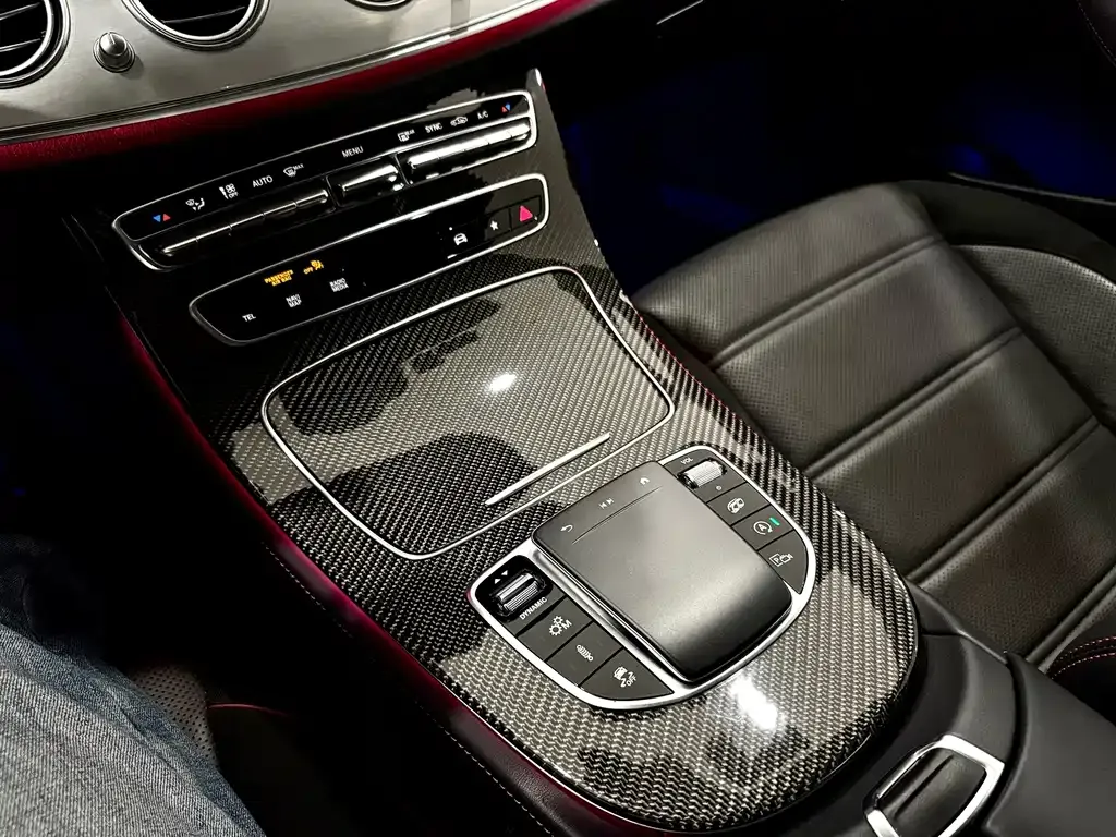 Mercedes-Benz E-Class AMG — фото 9