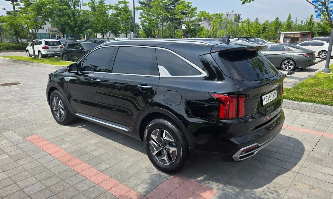 Kia Sorento — фото 5