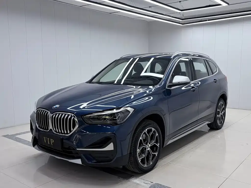 BMW X1 — фото 1
