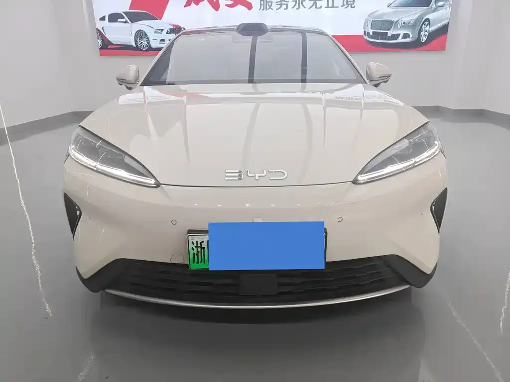 BYD Seal 07 DM-i — фото 2