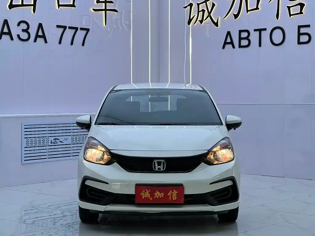 Honda Fit — фото 6