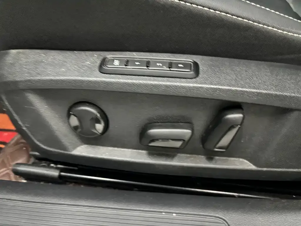 Volkswagen Passat — фото 7