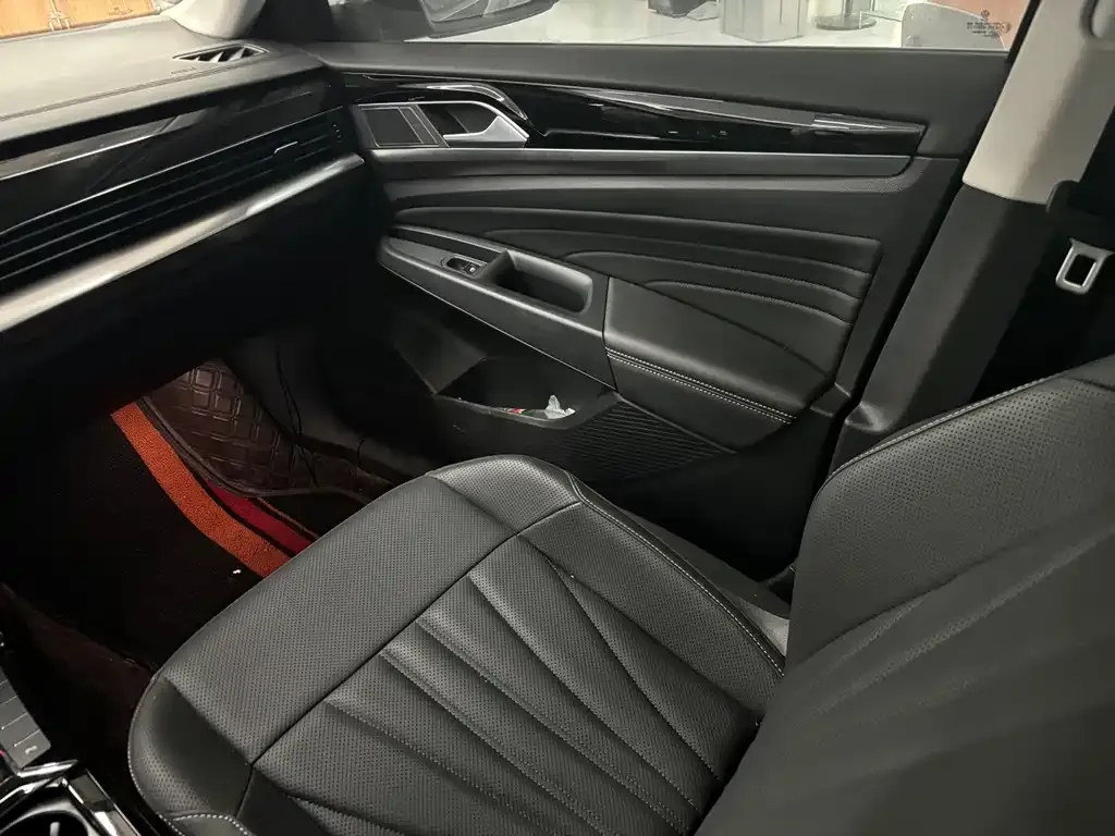 Volkswagen Passat — фото 6