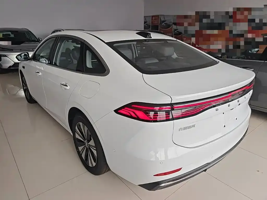 Geely Galaxy A7 EM — фото 4