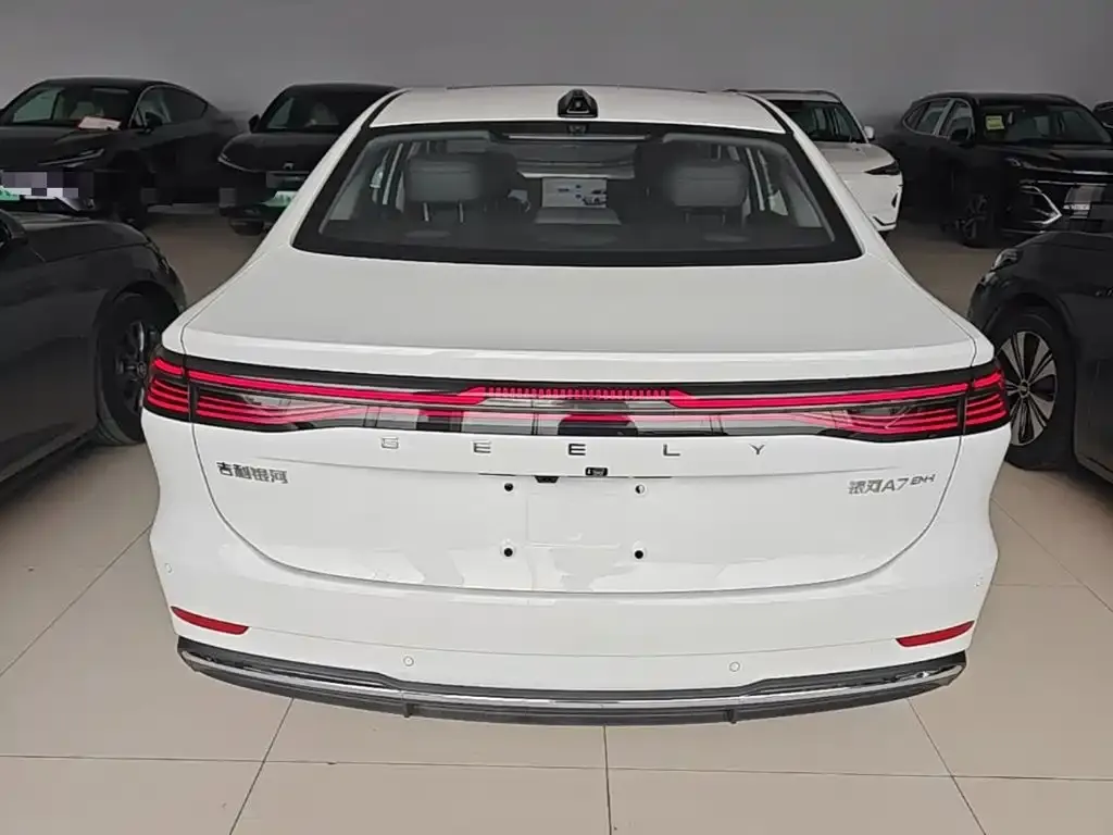 Geely Galaxy A7 EM — фото 3