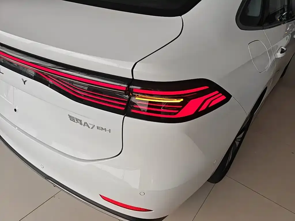 Geely Galaxy A7 EM — фото 6