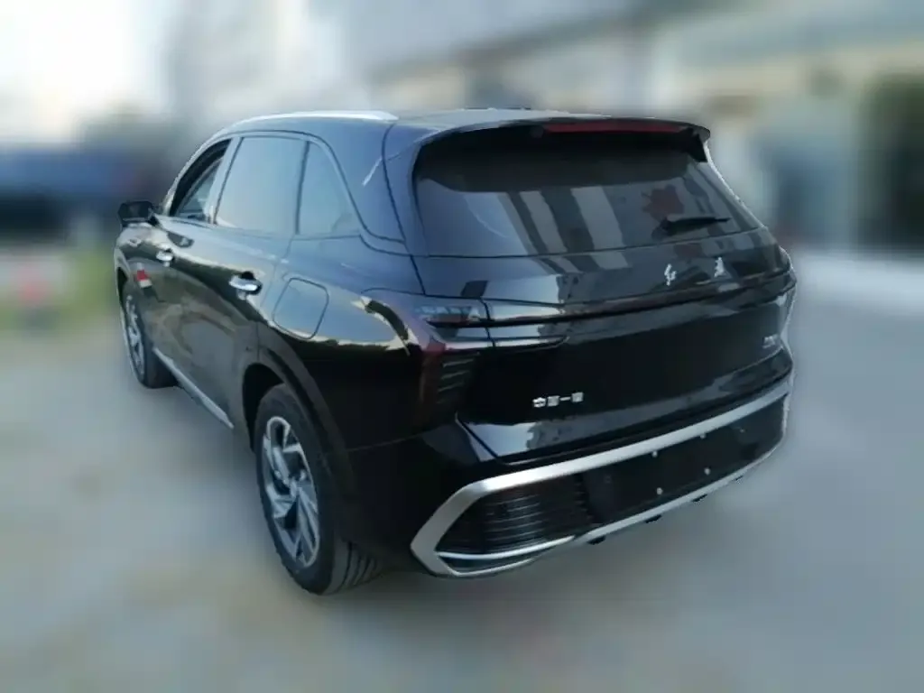 Hongqi HS3 PHEV — фото 4