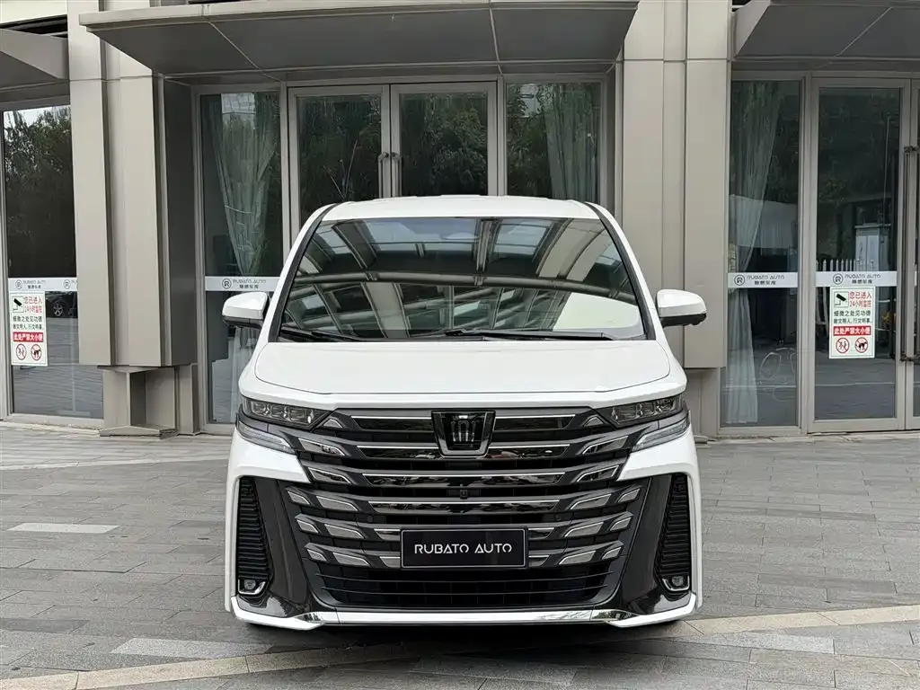 Toyota Vellfire — фото 7