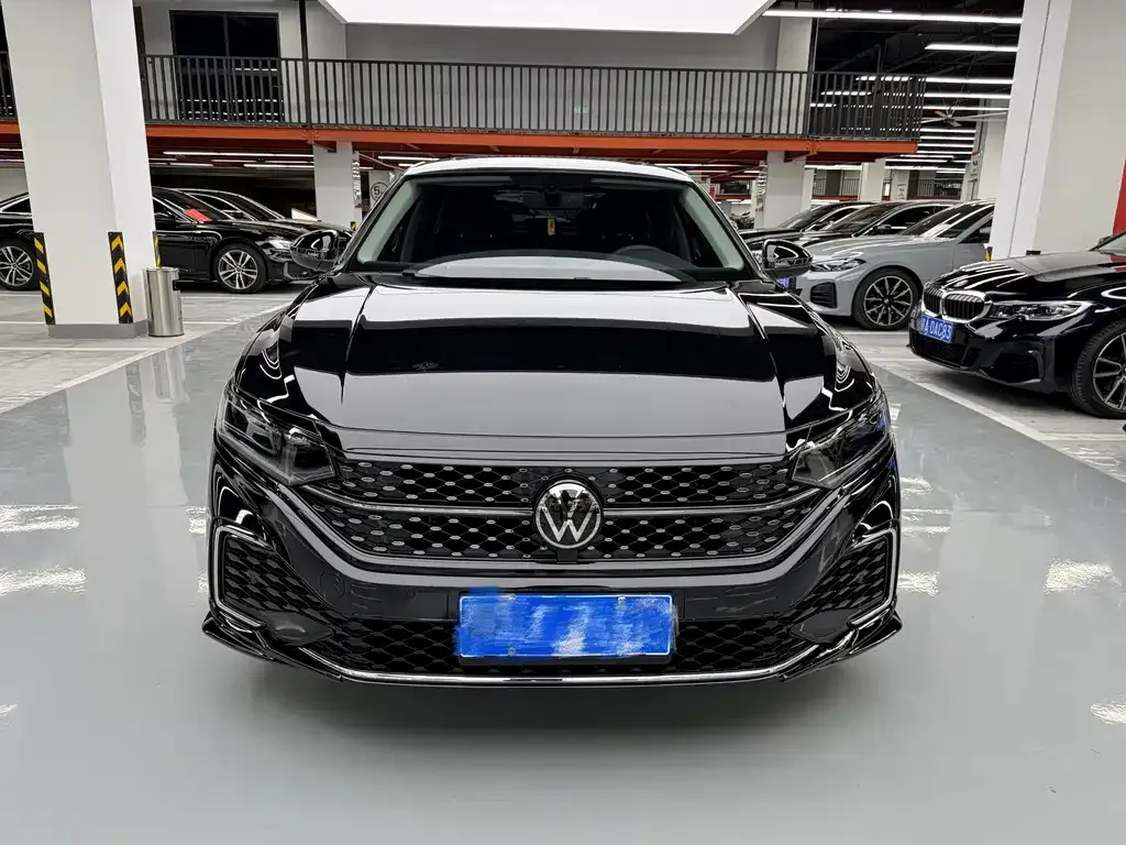 Volkswagen Passat — фото 3