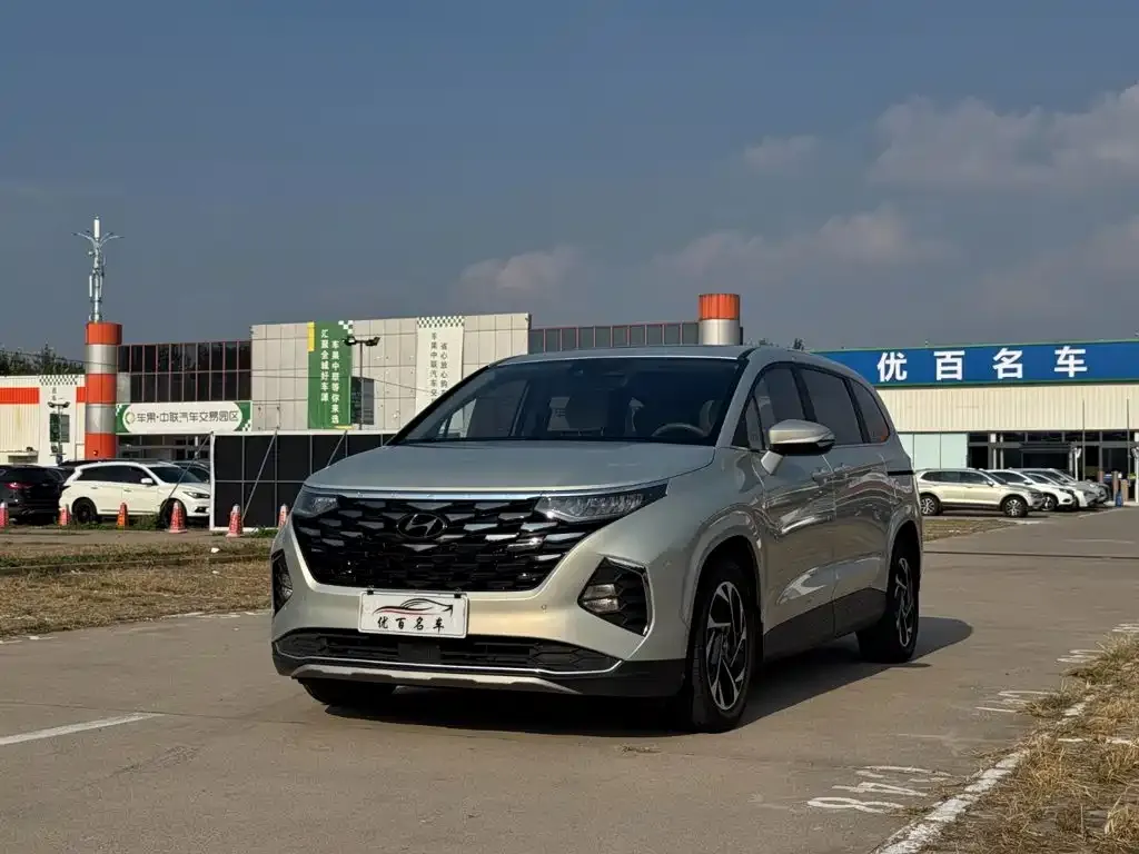 Hyundai Custo — фото 1