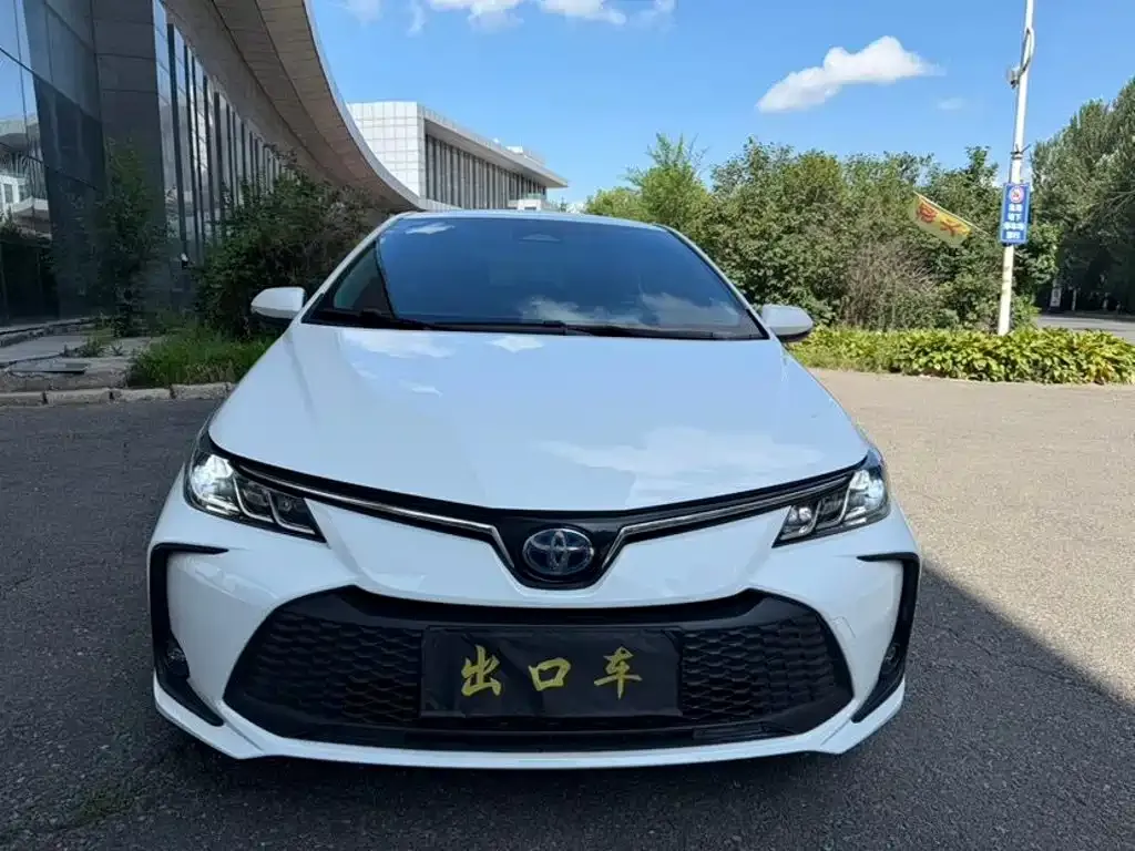 Toyota Corolla — фото 2