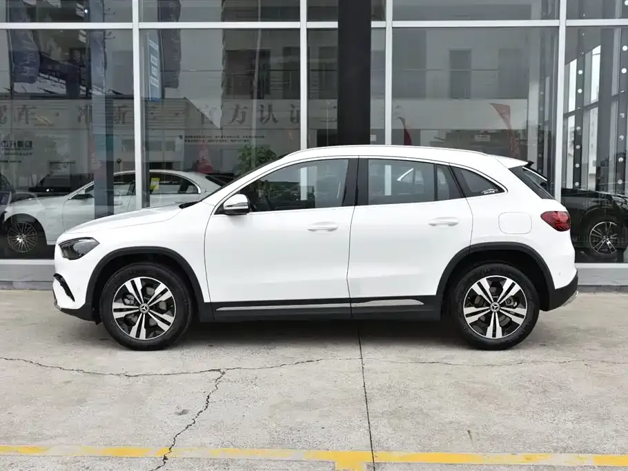 Mercedes-Benz GLA — фото 3